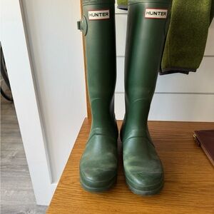 Hunter White Logo Rain Boot Interior Label